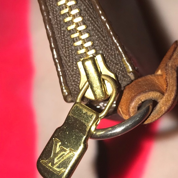 🎀AUTHENTIC Louis Vuitton pochette🎀 - Picture 3 of 7